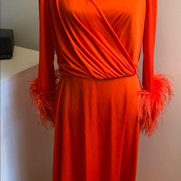 FUN VINTAGE LILLI DIAMOND Gown w Ostrich Feathers - Picture 5 of 16